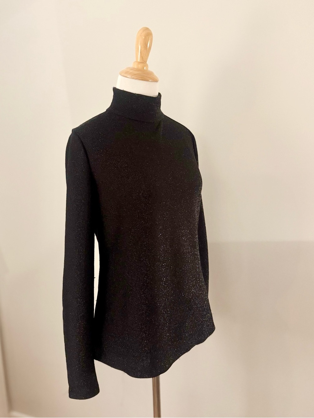 Like New ⁍ Ann Taylor ⁍ Black Sparkle Turtleneck Top ⁍ Medium Petite